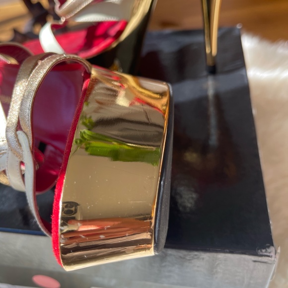 Dolce and Gabbana Vintage Platform Heel EU 39/ US 8 - Picture 3 of 9